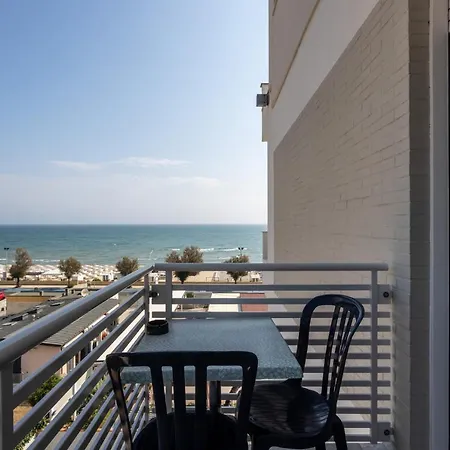 Olympia Hotel 3*